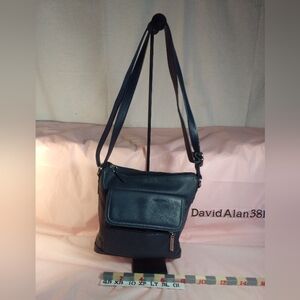 Giani Bernini Leather Navy Blue Nappa Cross Body §
